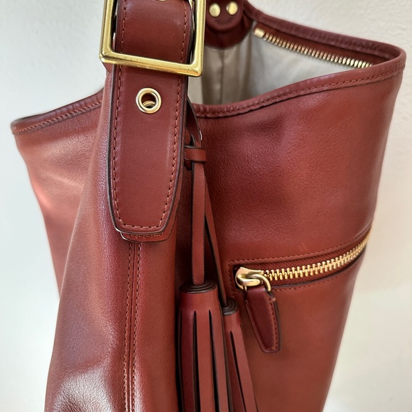 Coach Legacy Bag - Tan with Convertible Strap (Crossbody or Shoulder) - Picture 3 of 14